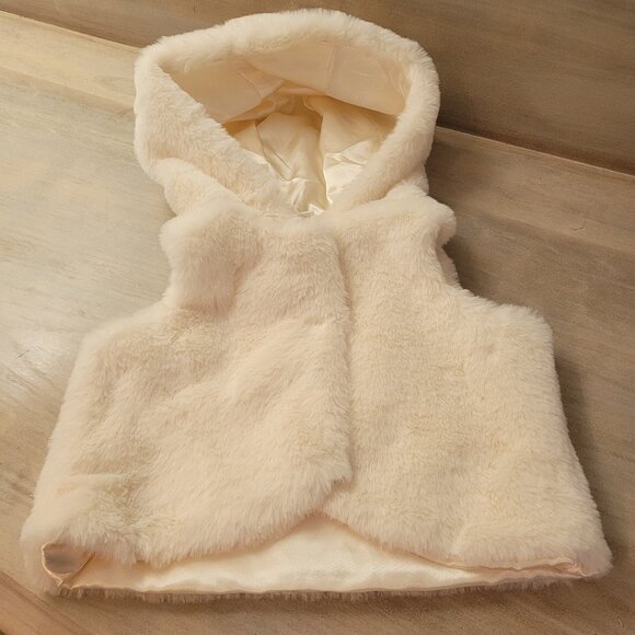 Pl Baby Collection Snap Enclosure Hooded Faux Fur Vest Size 3m Cream NEW - Picture 1 of 11